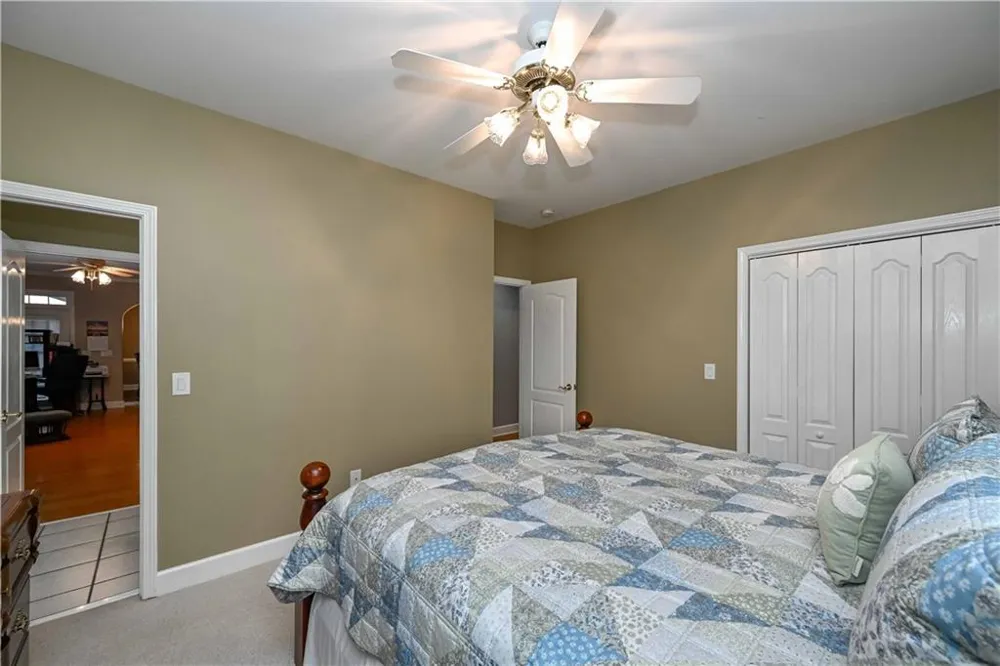 8227 Farmington Lane Winston, GA 30187