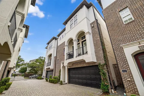 2444 Charleston Street #B