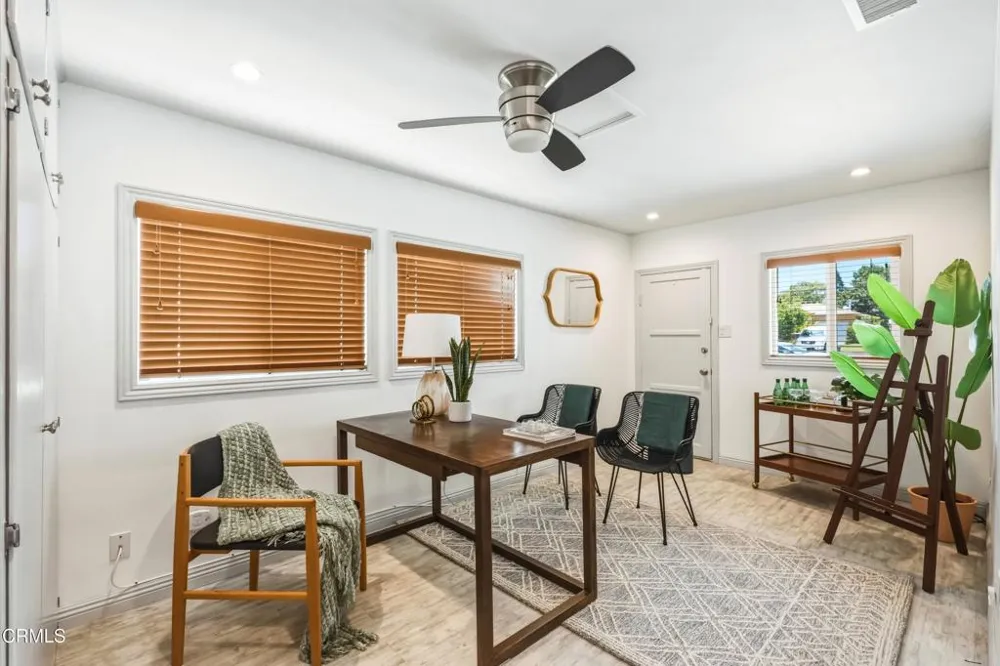 1712 Lincoln Street Burbank, CA 91506
