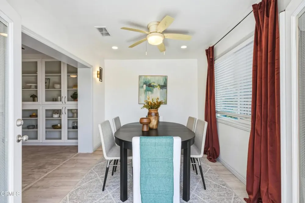 1712 Lincoln Street Burbank, CA 91506