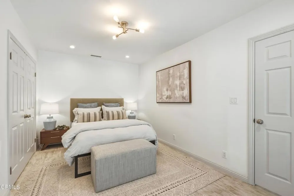 1712 Lincoln Street Burbank, CA 91506