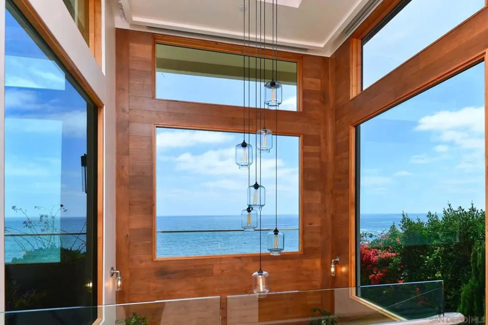 5910 Camino De La Costa La Jolla, CA 92037