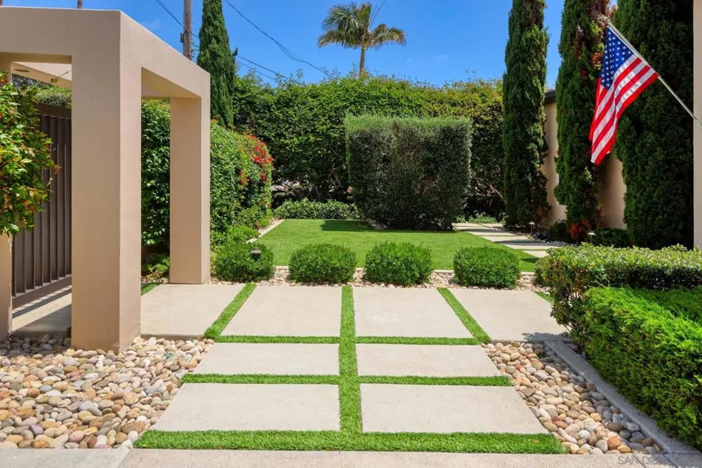 5910 Camino De La Costa La Jolla, CA 92037