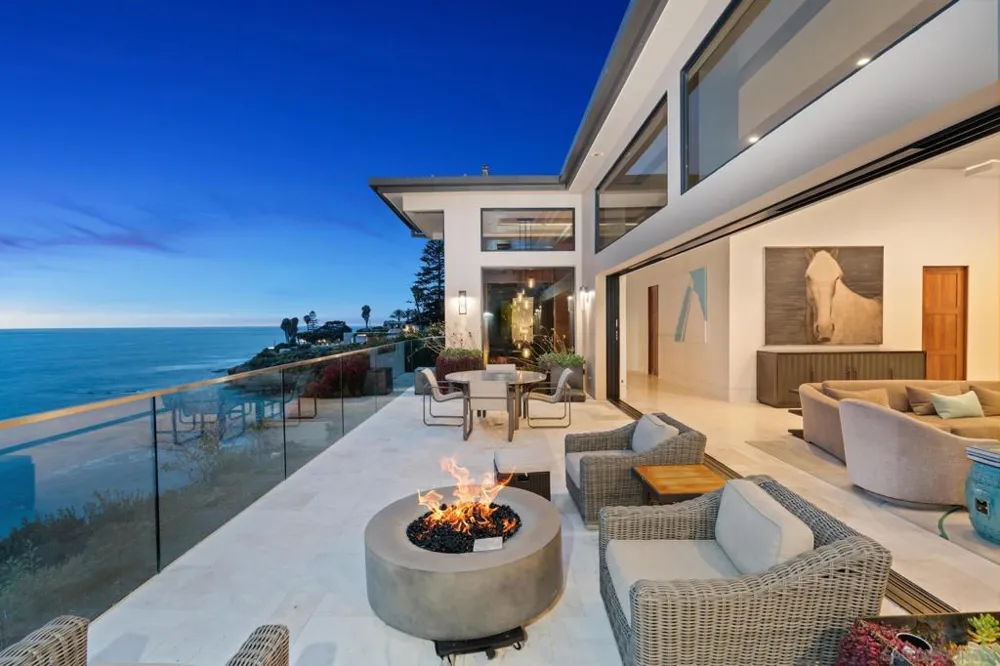 5910 Camino De La Costa La Jolla, CA 92037