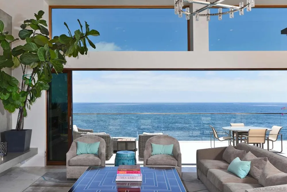 5910 Camino De La Costa La Jolla, CA 92037