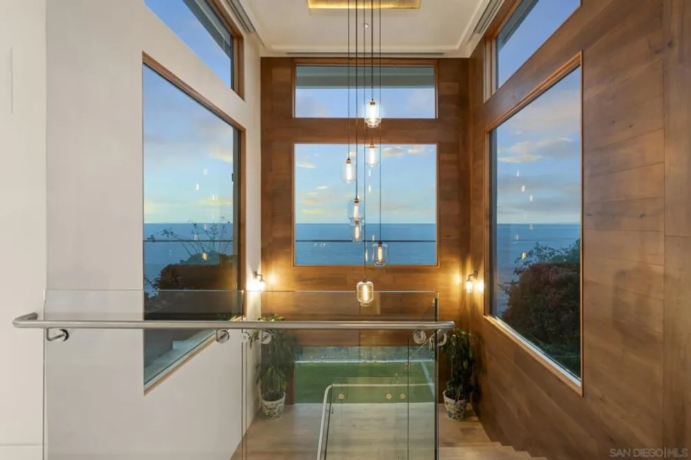 5910 Camino De La Costa La Jolla, CA 92037