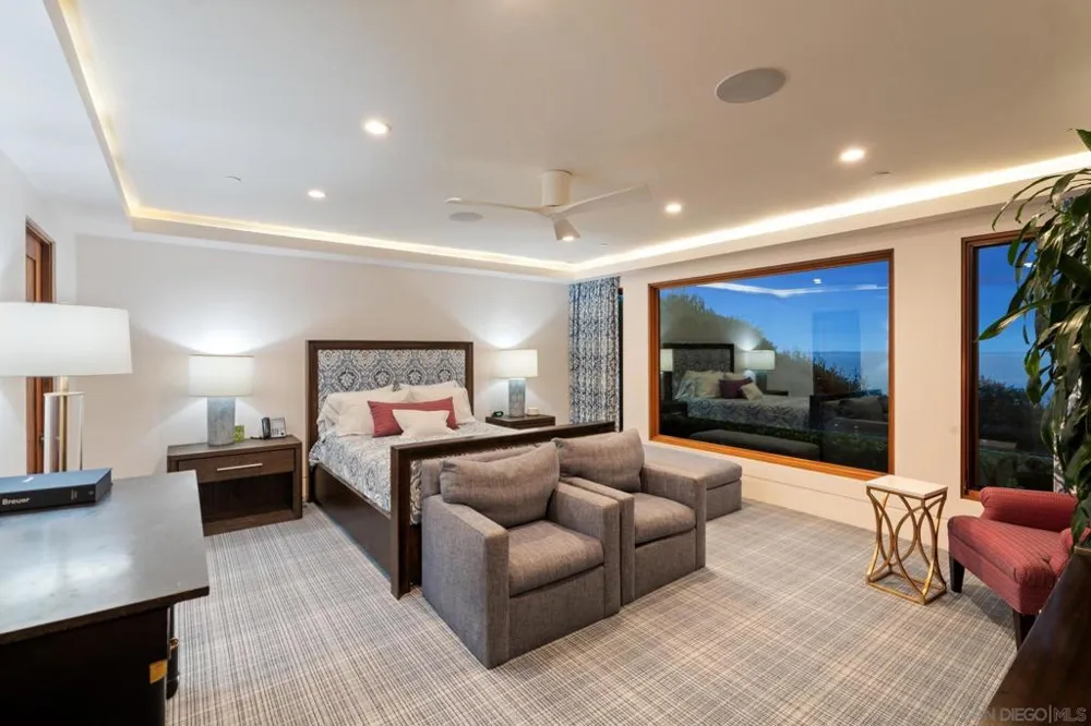 5910 Camino De La Costa La Jolla, CA 92037