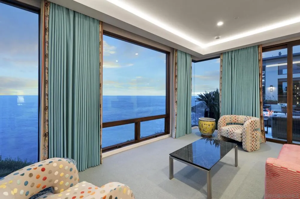5910 Camino De La Costa La Jolla, CA 92037