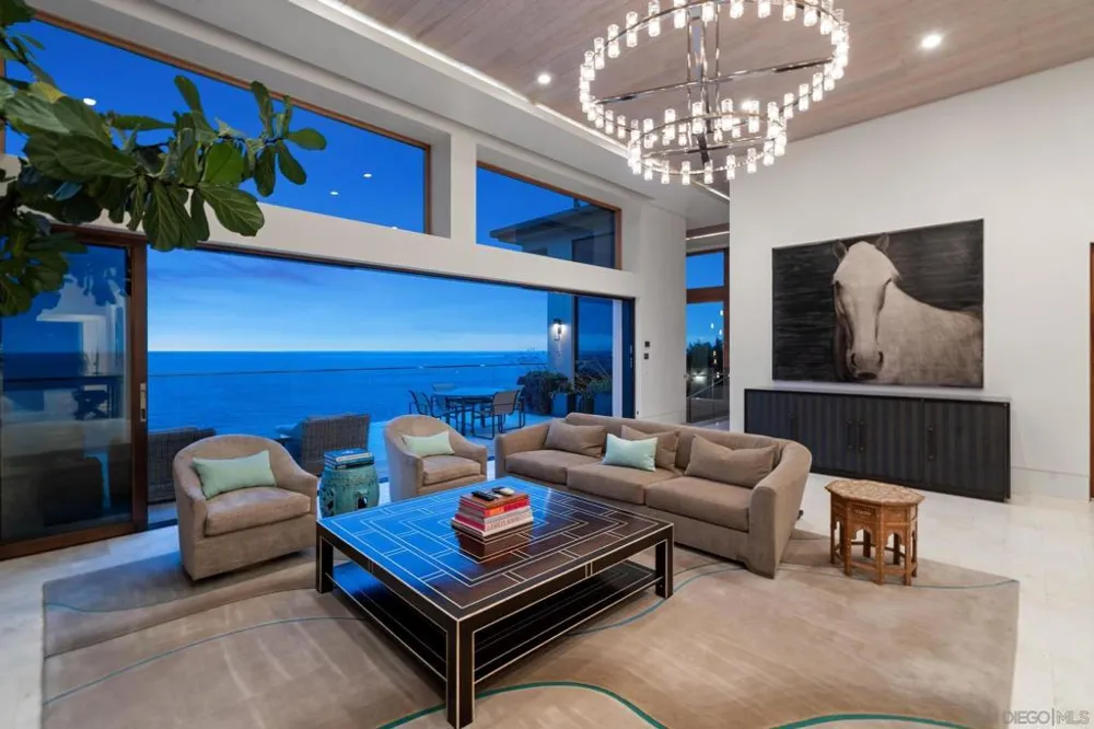 5910 Camino De La Costa La Jolla, CA 92037