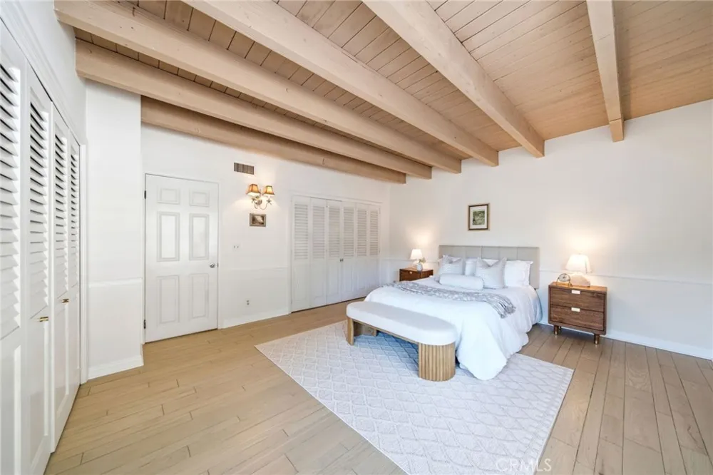 9624 Highland Gorge Drive Beverly Hills, CA 90210