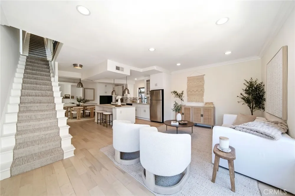 9624 Highland Gorge Drive Beverly Hills, CA 90210