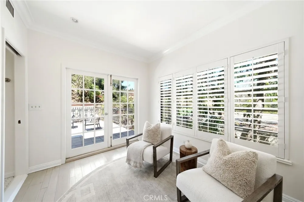 9624 Highland Gorge Drive Beverly Hills, CA 90210