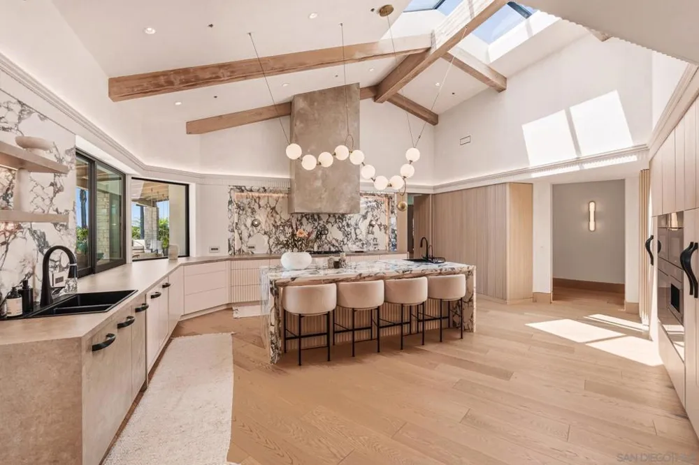 7150 Via Del Charro Rancho Santa Fe, CA 92067