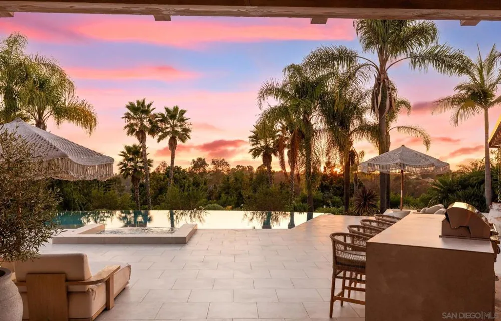 7150 Via Del Charro Rancho Santa Fe, CA 92067