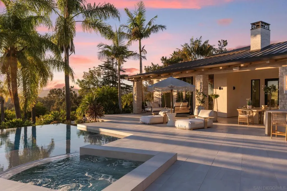 7150 Via Del Charro Rancho Santa Fe, CA 92067