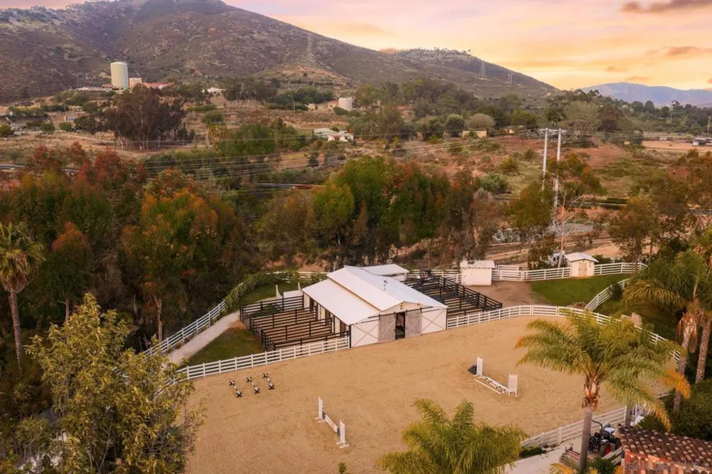 7150 Via Del Charro Rancho Santa Fe, CA 92067