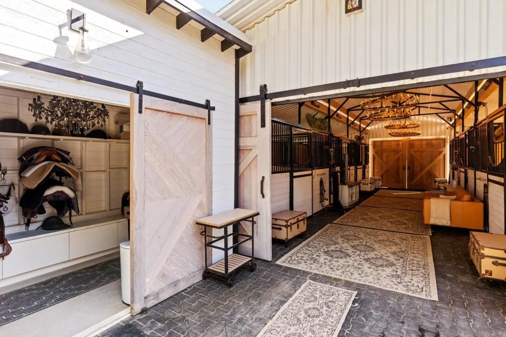 7150 Via Del Charro Rancho Santa Fe, CA 92067
