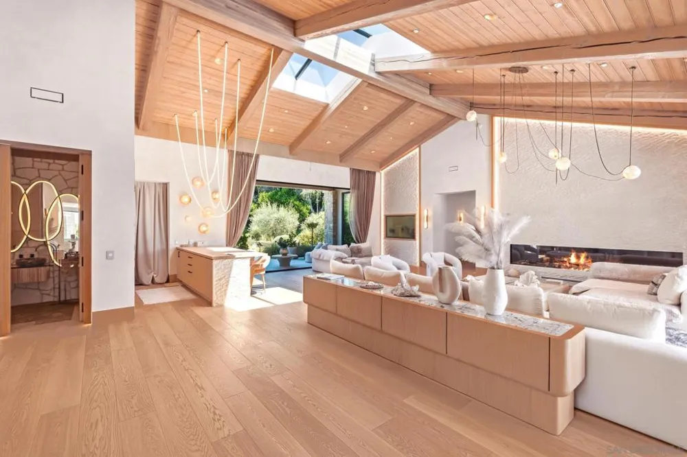 7150 Via Del Charro Rancho Santa Fe, CA 92067