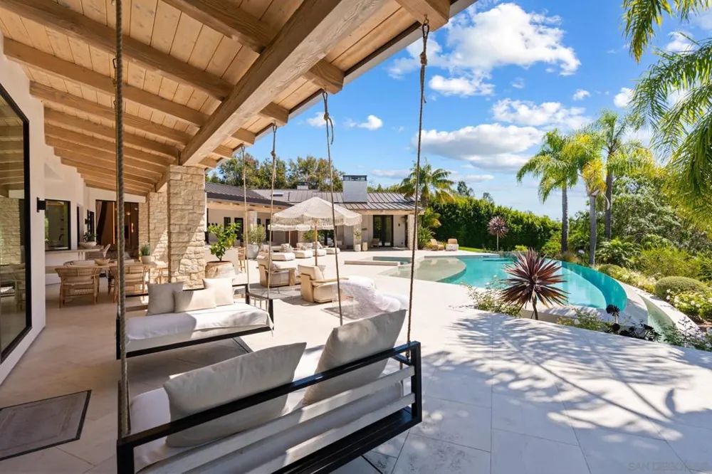 7150 Via Del Charro Rancho Santa Fe, CA 92067