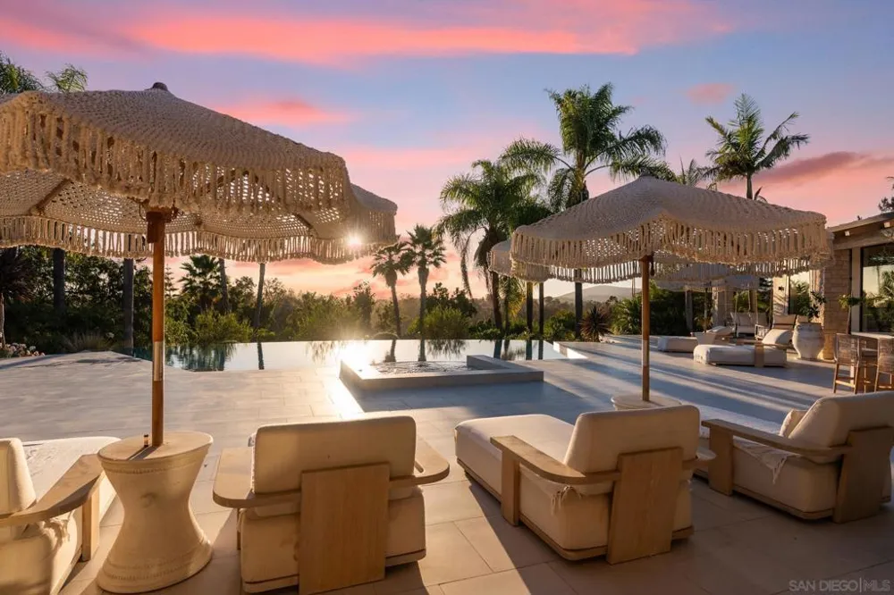 7150 Via Del Charro Rancho Santa Fe, CA 92067