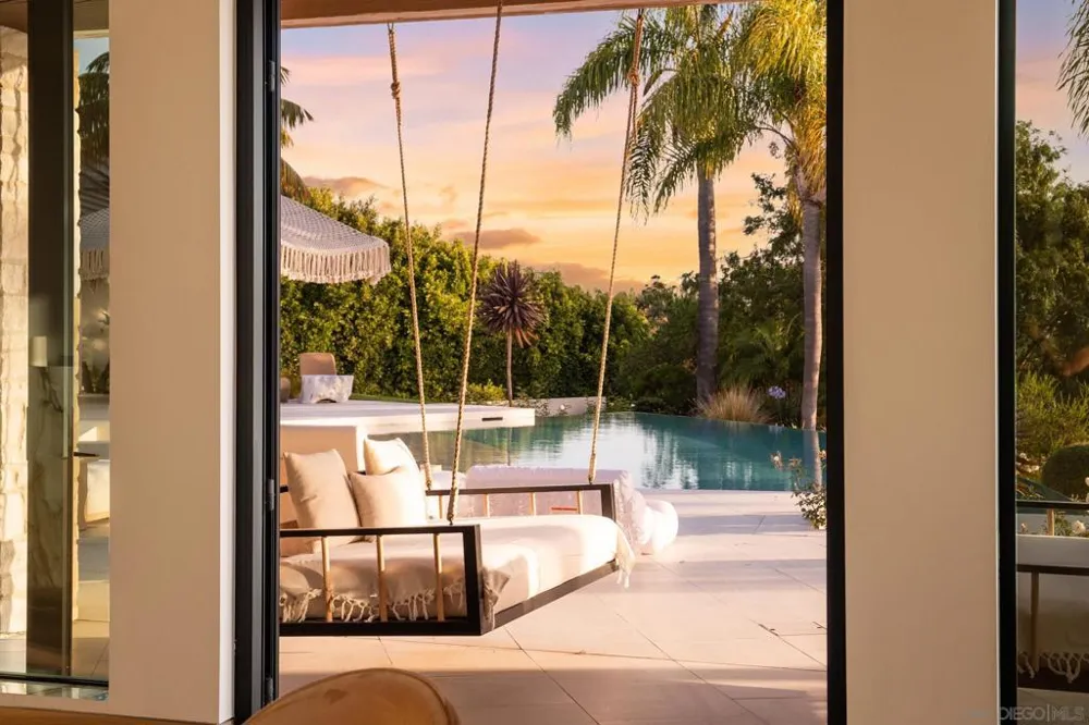 7150 Via Del Charro Rancho Santa Fe, CA 92067