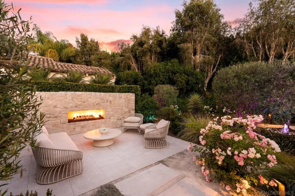 7150 Via Del Charro Rancho Santa Fe, CA 92067