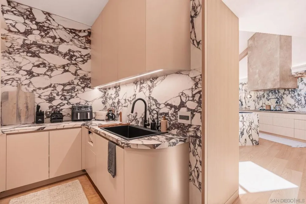 7150 Via Del Charro Rancho Santa Fe, CA 92067