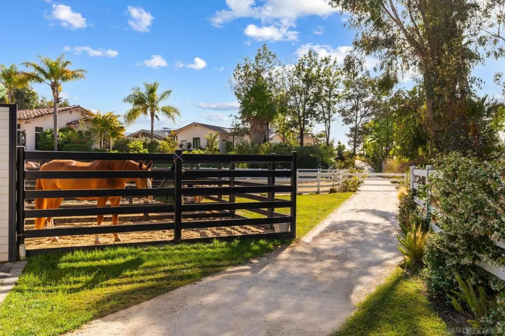 7150 Via Del Charro Rancho Santa Fe, CA 92067