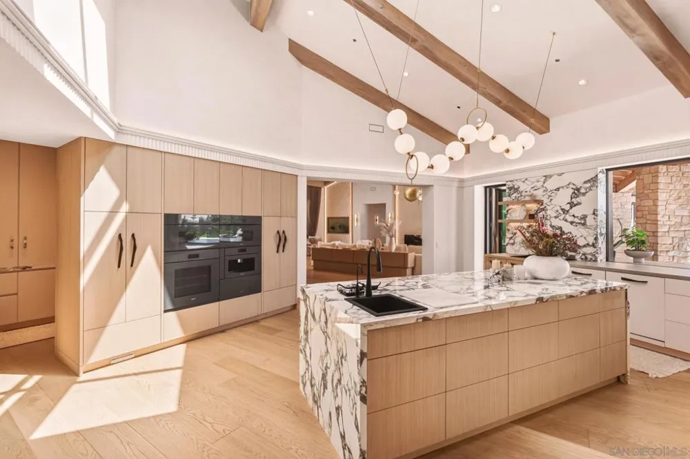 7150 Via Del Charro Rancho Santa Fe, CA 92067