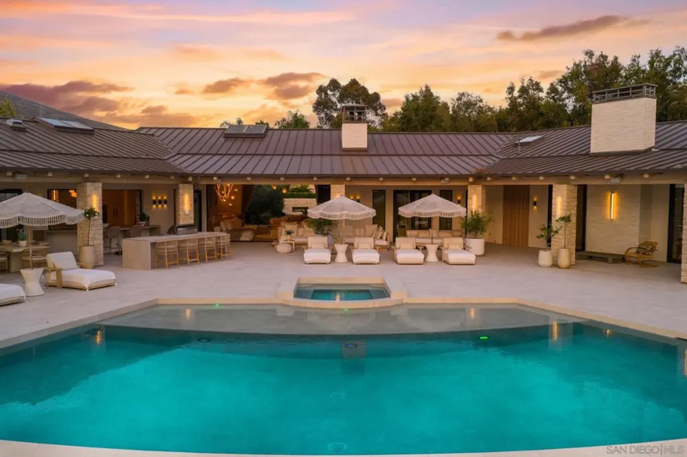 7150 Via Del Charro Rancho Santa Fe, CA 92067