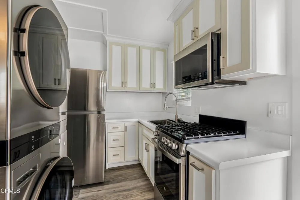 1136 7th Place Port Hueneme, CA 93041