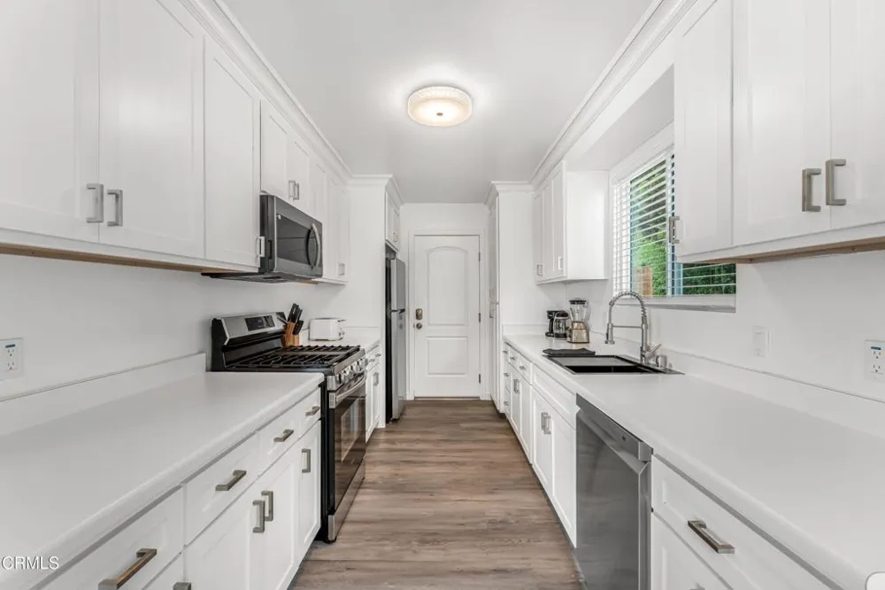1136 7th Place Port Hueneme, CA 93041
