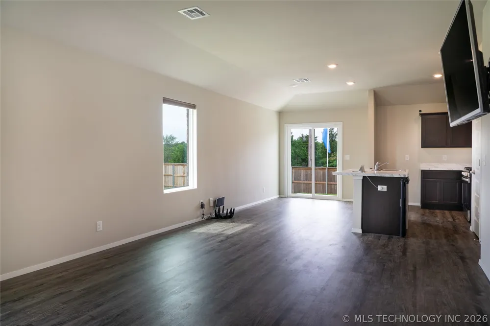 20891 McKellop Drive Kellyville, OK 74039