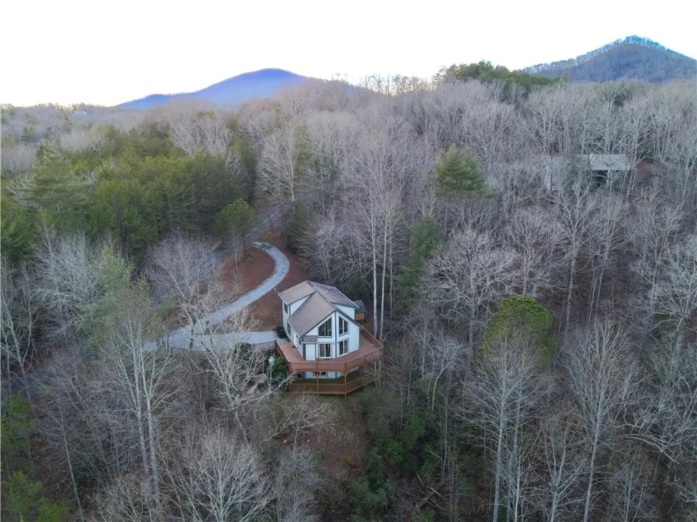 2585 Panorama Drive Sautee Nacoochee, GA 30571