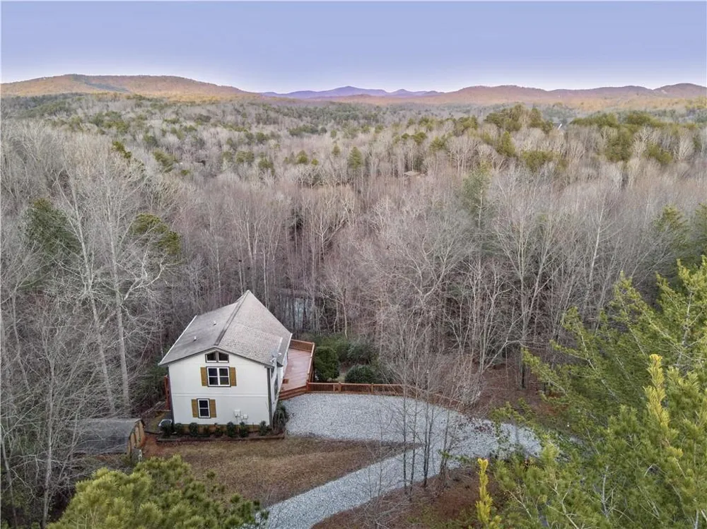 2585 Panorama Drive Sautee Nacoochee, GA 30571