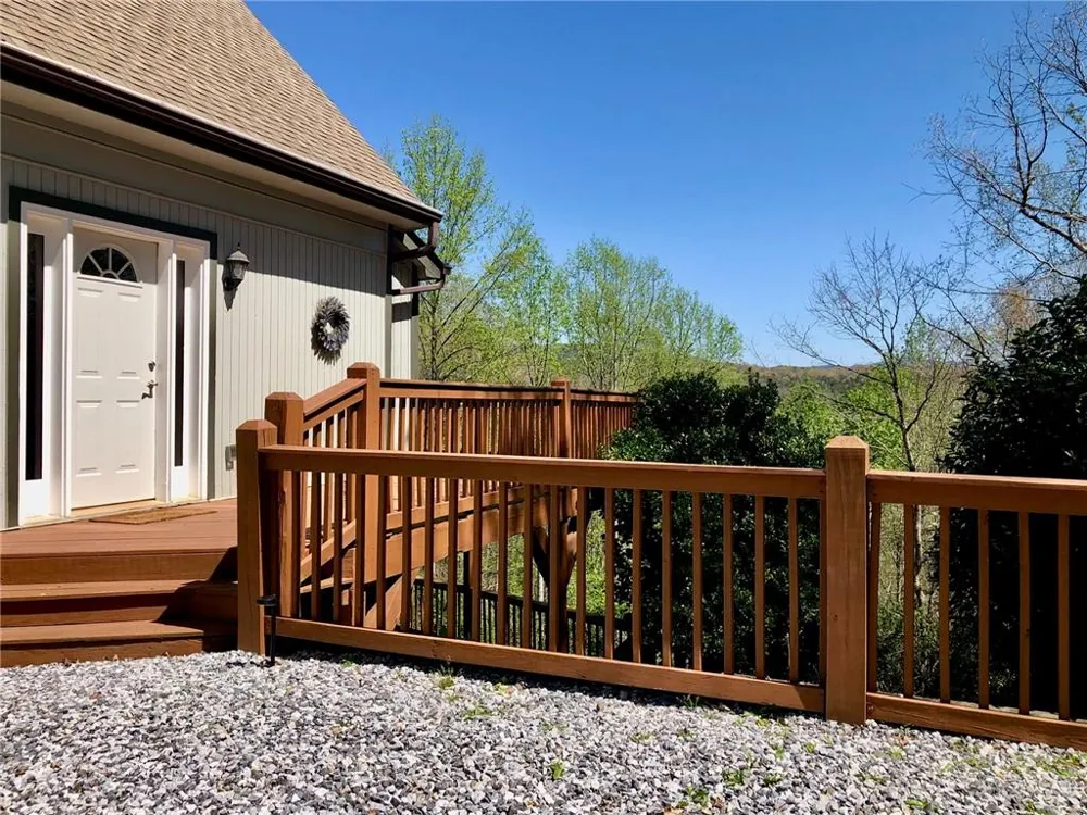 2585 Panorama Drive Sautee Nacoochee, GA 30571