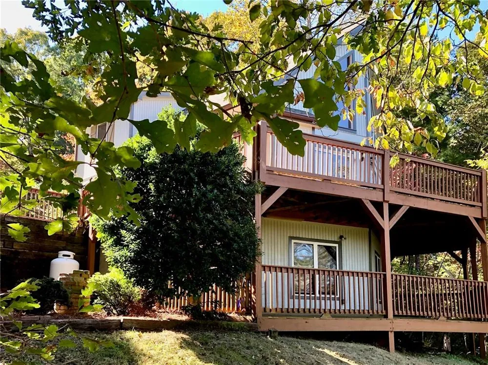 2585 Panorama Drive Sautee Nacoochee, GA 30571