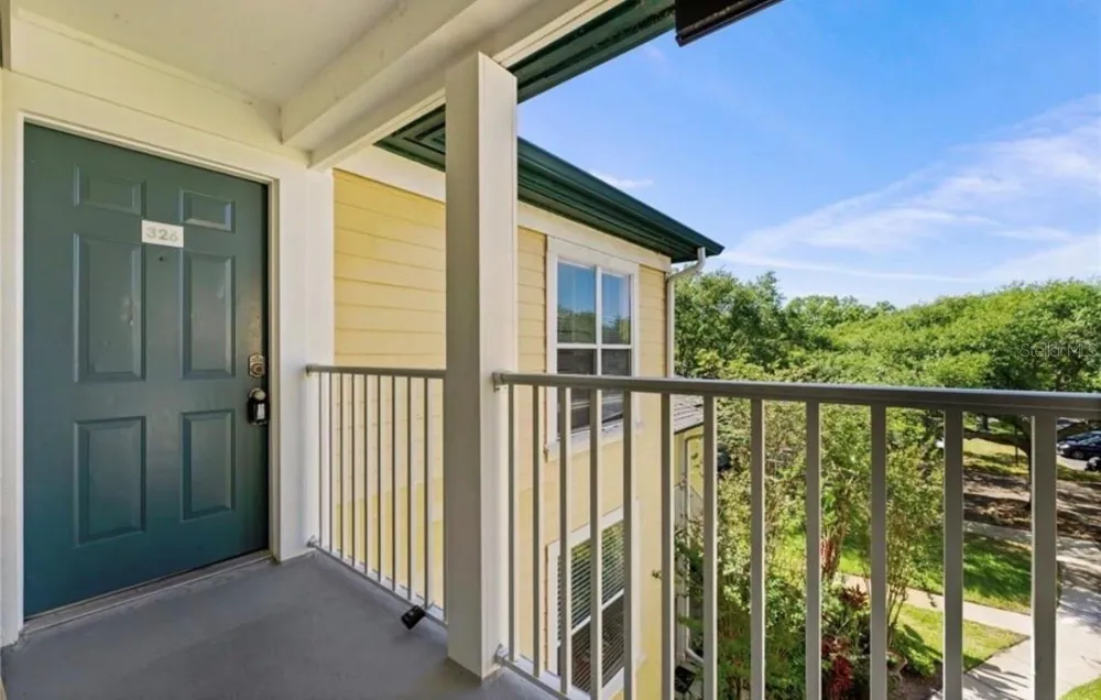 4107 CHATHAM OAK COURT #326 Tampa, FL 33624