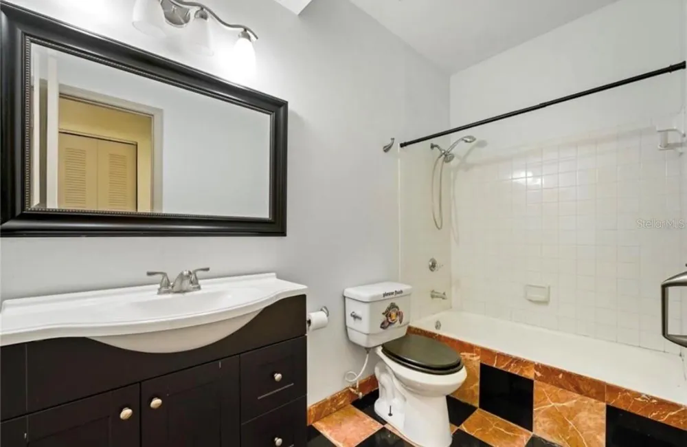 4107 CHATHAM OAK COURT #326 Tampa, FL 33624