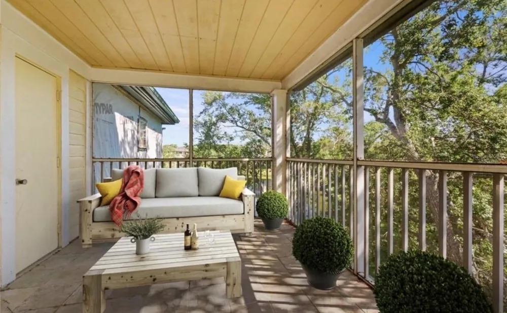 4107 CHATHAM OAK COURT #326 Tampa, FL 33624