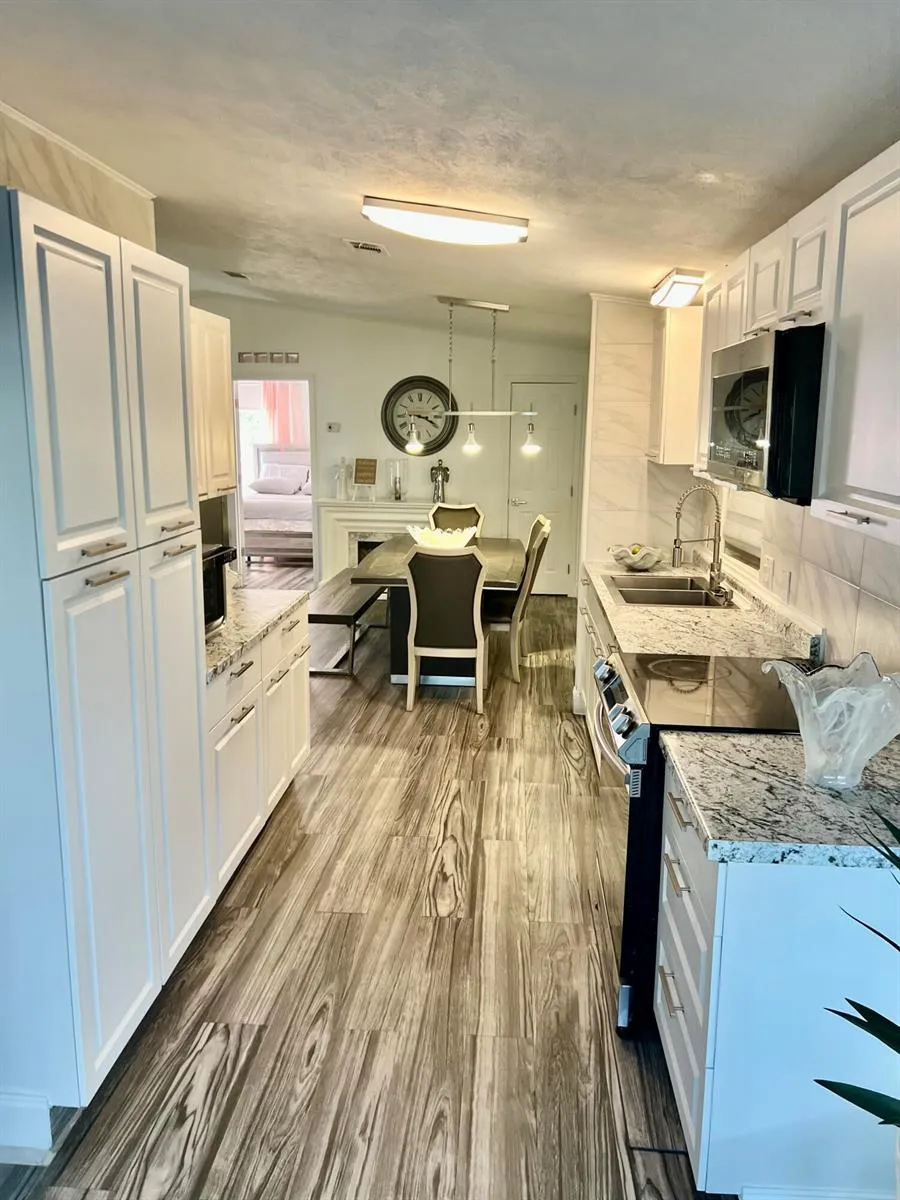 6940 NW 44th Avenue #Lot E-07 Coconut Creek, FL 33073