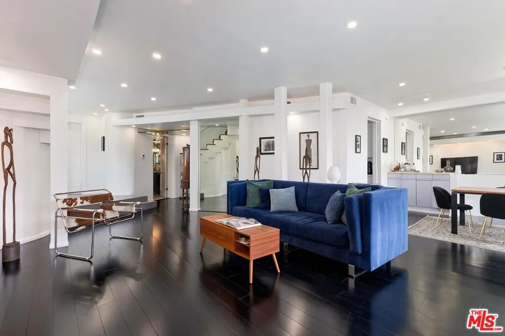 9921 Durant Drive #2 Beverly Hills, CA 90212