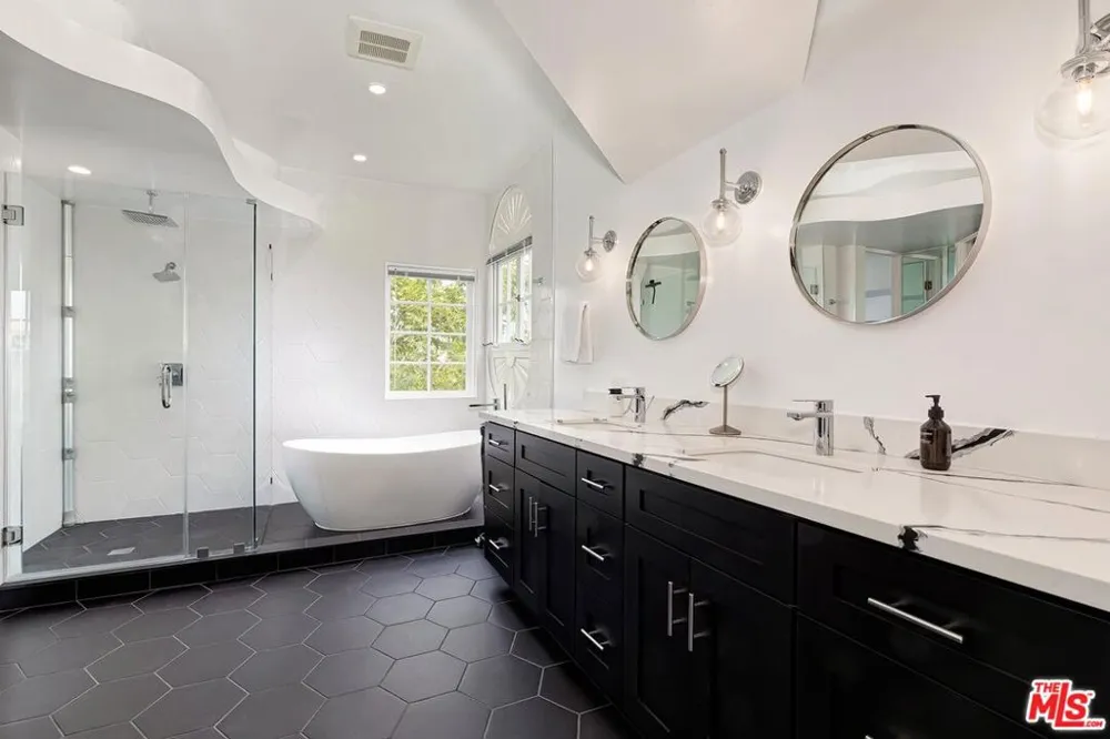 9921 Durant Drive #2 Beverly Hills, CA 90212
