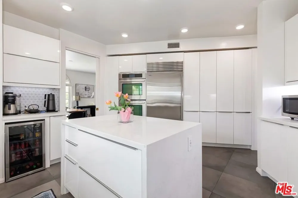 9921 Durant Drive #2 Beverly Hills, CA 90212