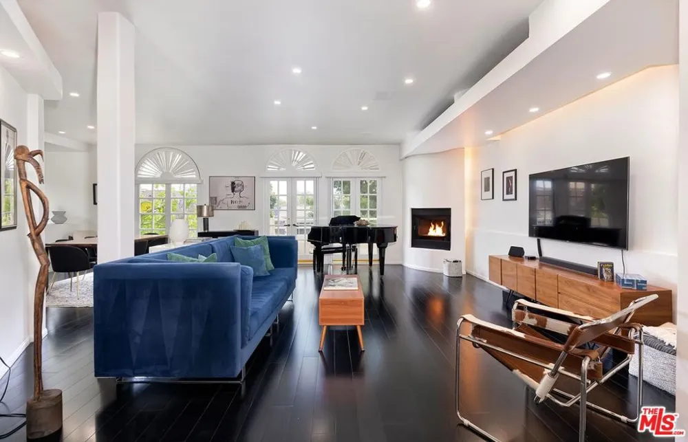 9921 Durant Drive #2 Beverly Hills, CA 90212
