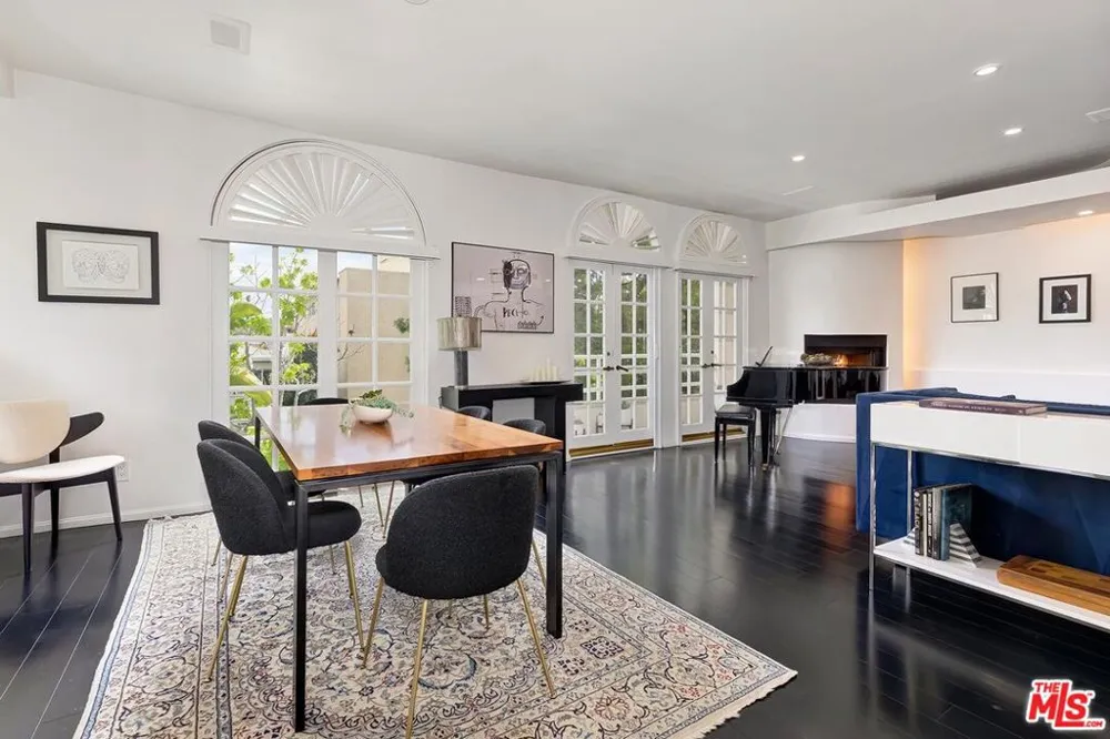 9921 Durant Drive #2 Beverly Hills, CA 90212