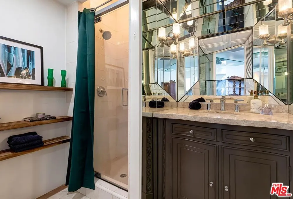9921 Durant Drive #2 Beverly Hills, CA 90212