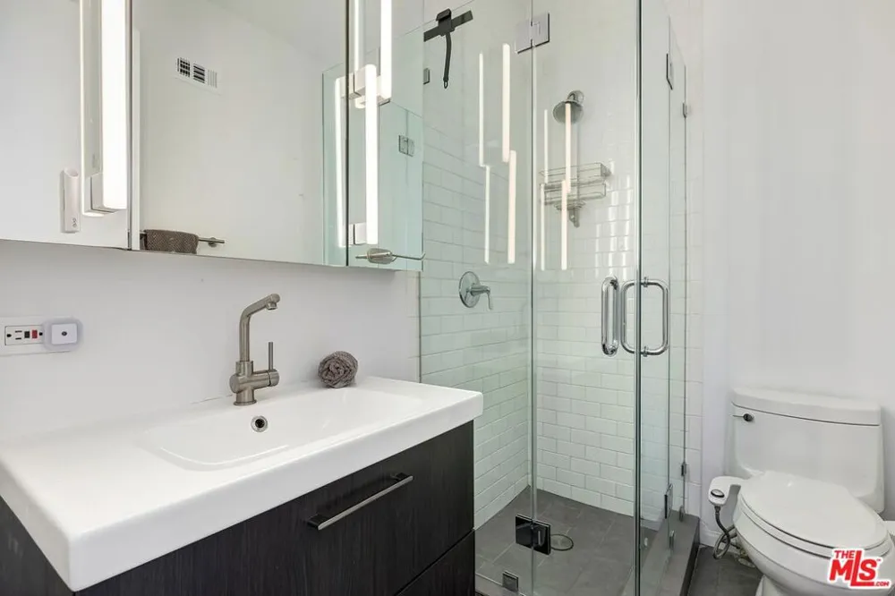 9921 Durant Drive #2 Beverly Hills, CA 90212