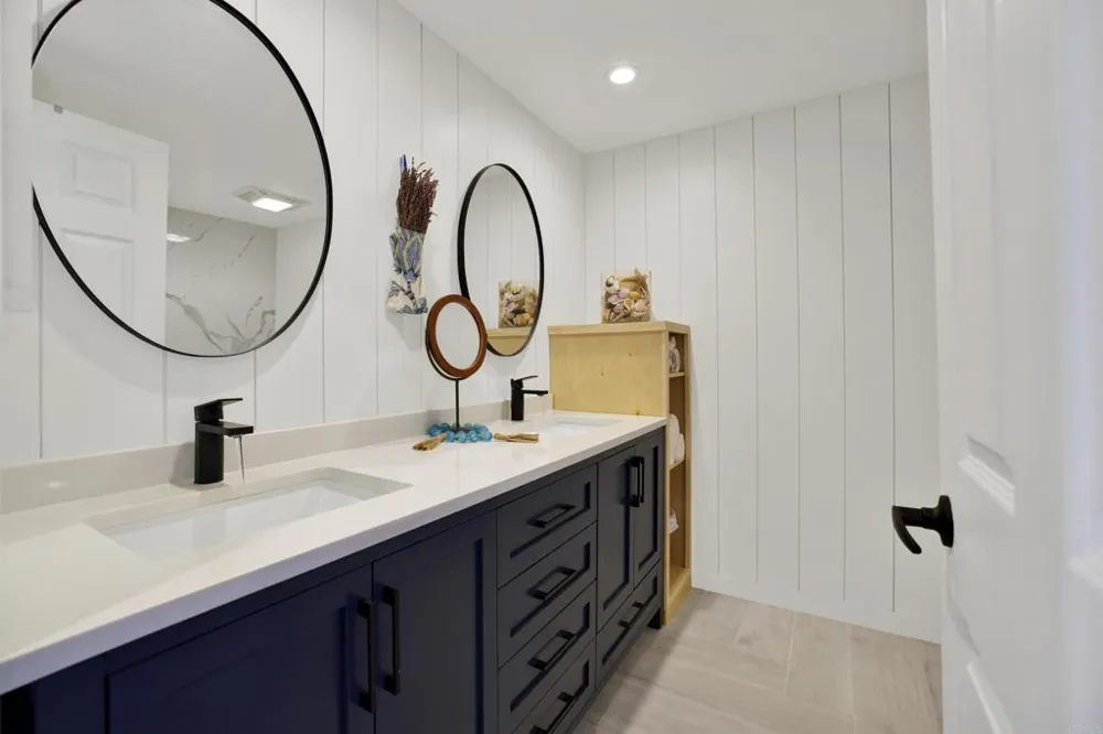 640 W Solana Circle #19 Solana Beach, CA 92075
