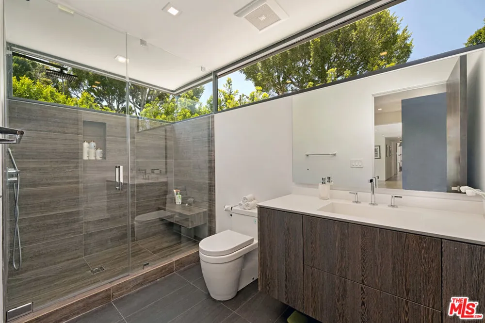 9570 Sunset Boulevard Beverly Hills, CA 90210